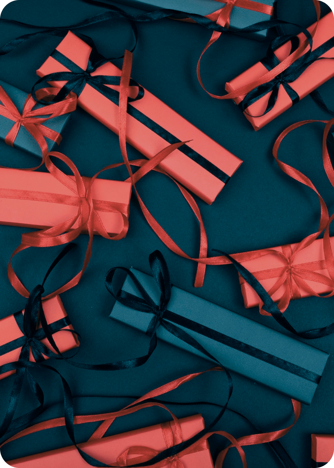 Una pila de regalos coloridos, simbolizando ofertas y recompensas.